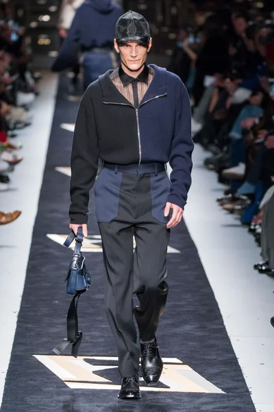 Look 41